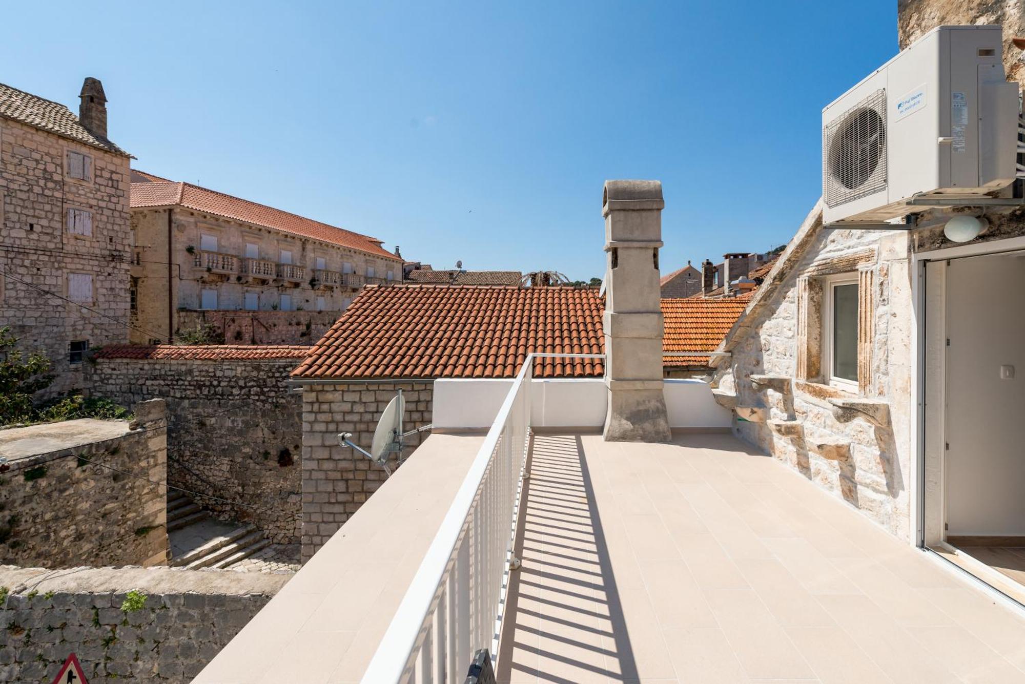 Tudor 1 Apartman Hvar Town