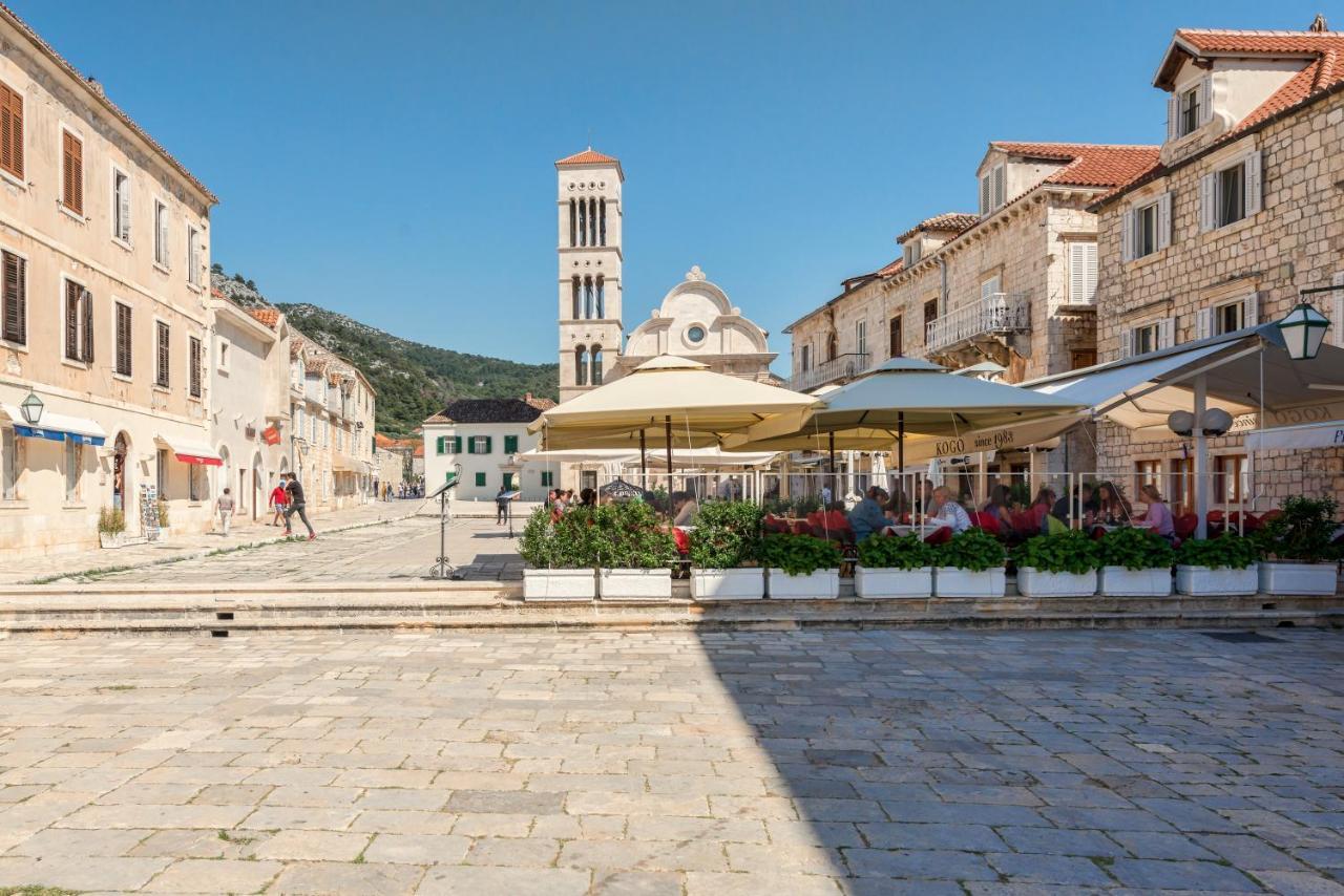 Tudor 1 Hvar Town